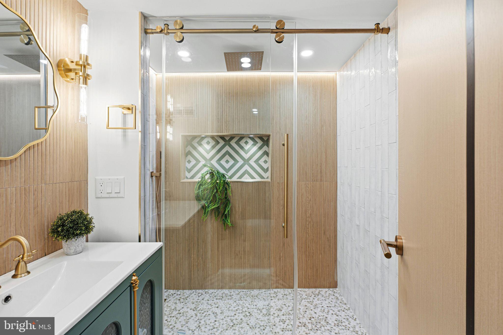 POINT BREEZE - Residential