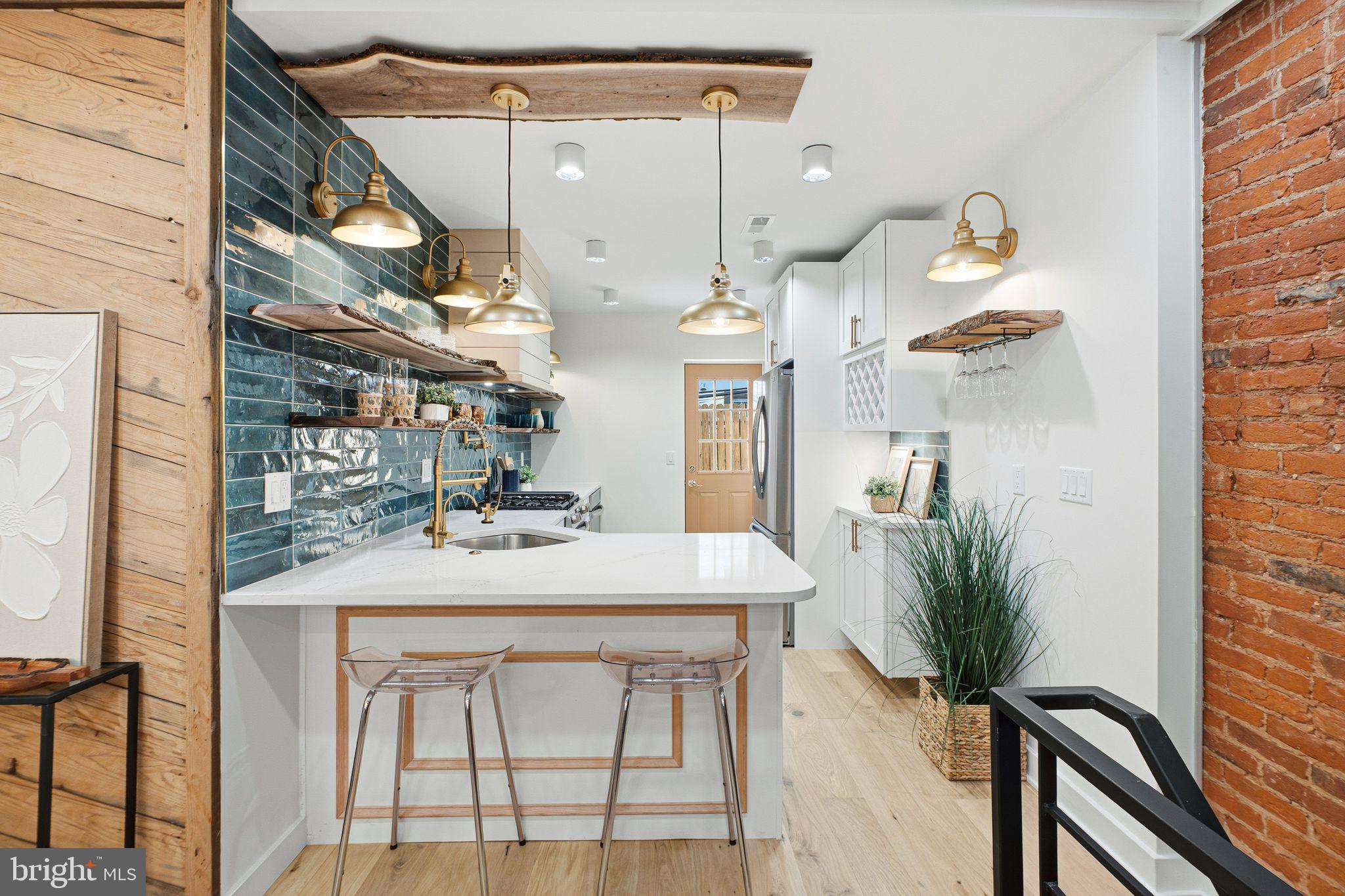 POINT BREEZE - Residential