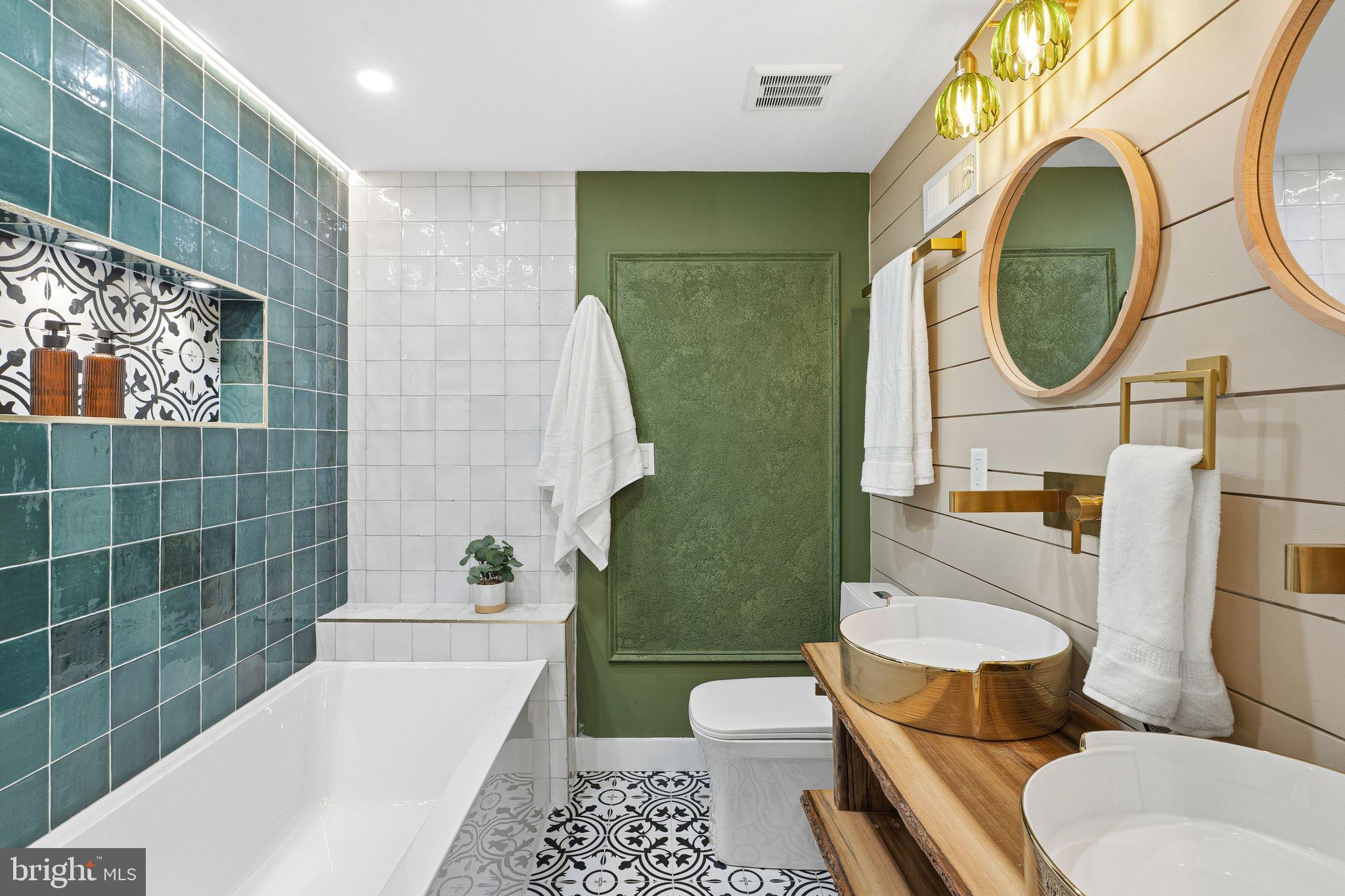 POINT BREEZE - Residential