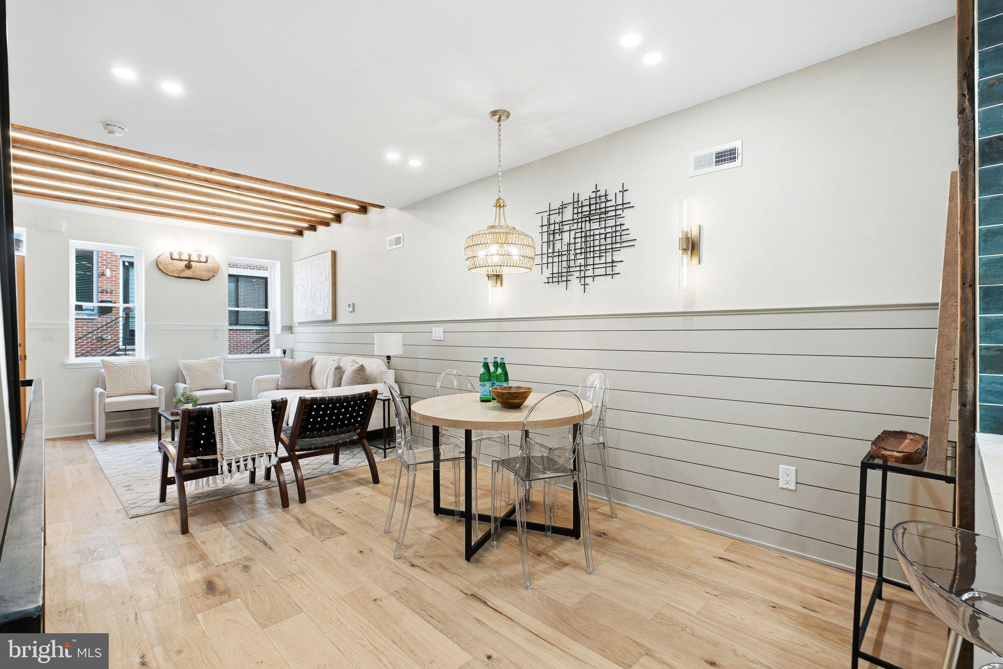 POINT BREEZE - Residential