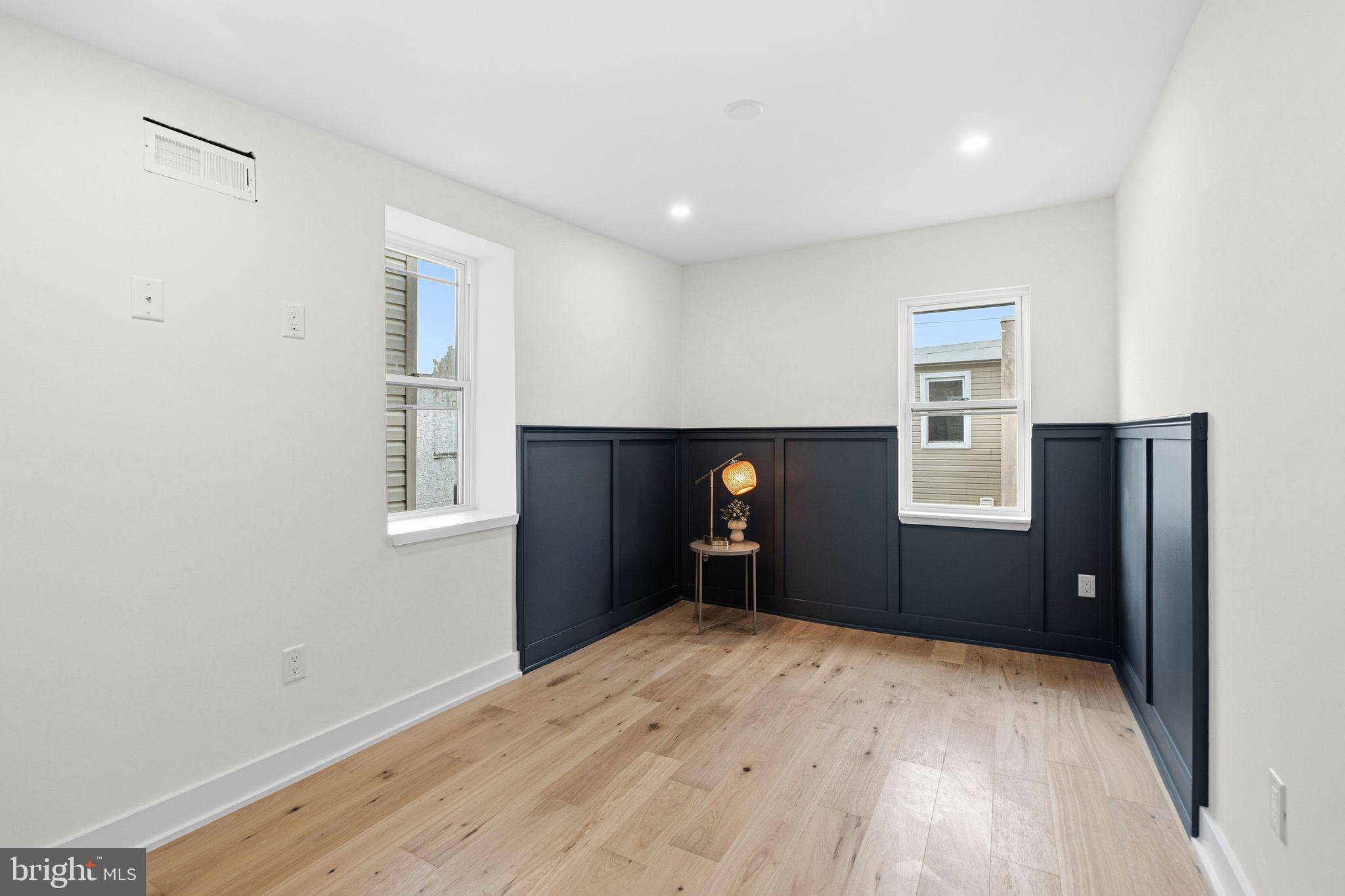 POINT BREEZE - Residential