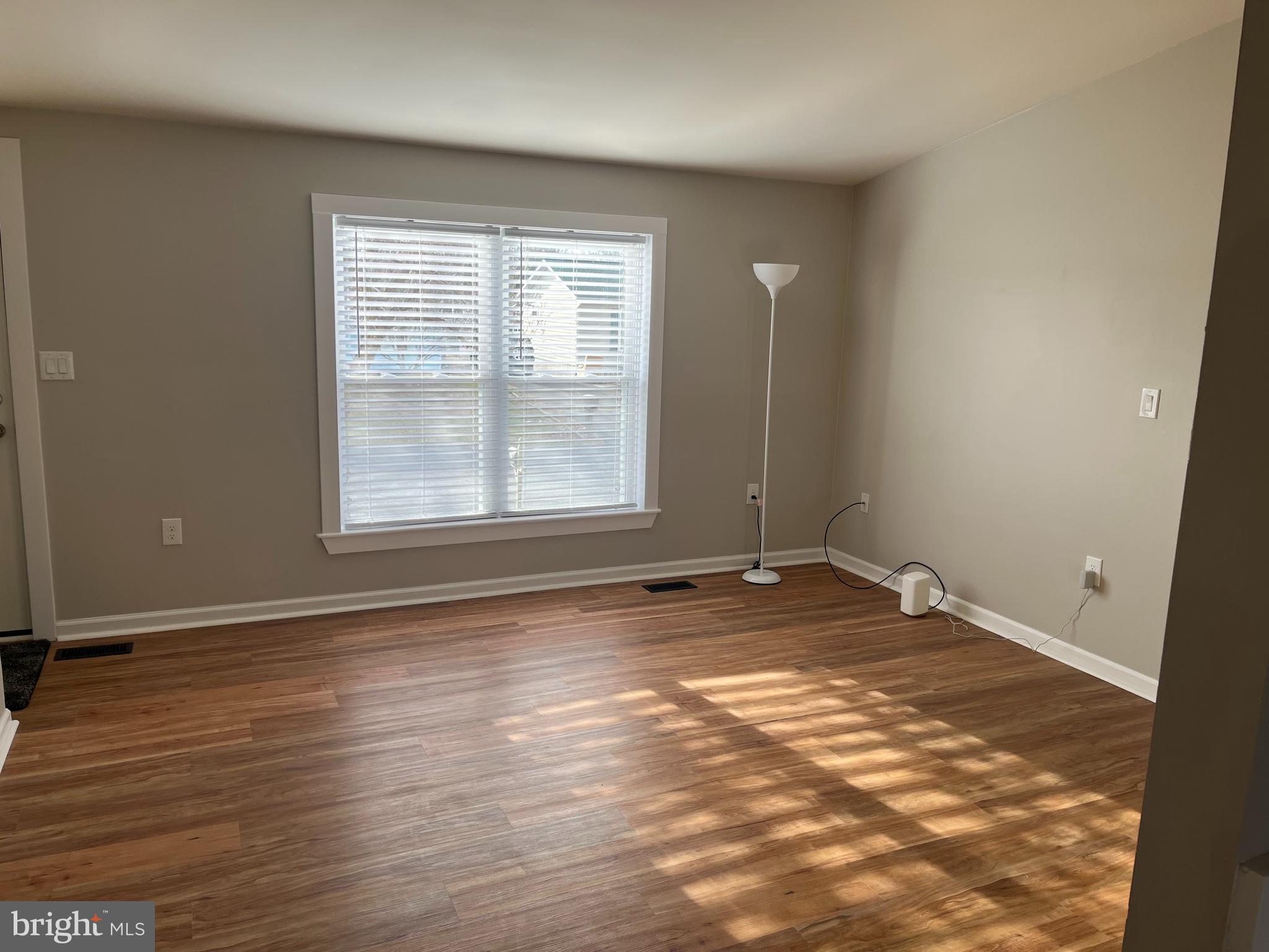 SPRINGFIELD VILLAGE - Residential Lease