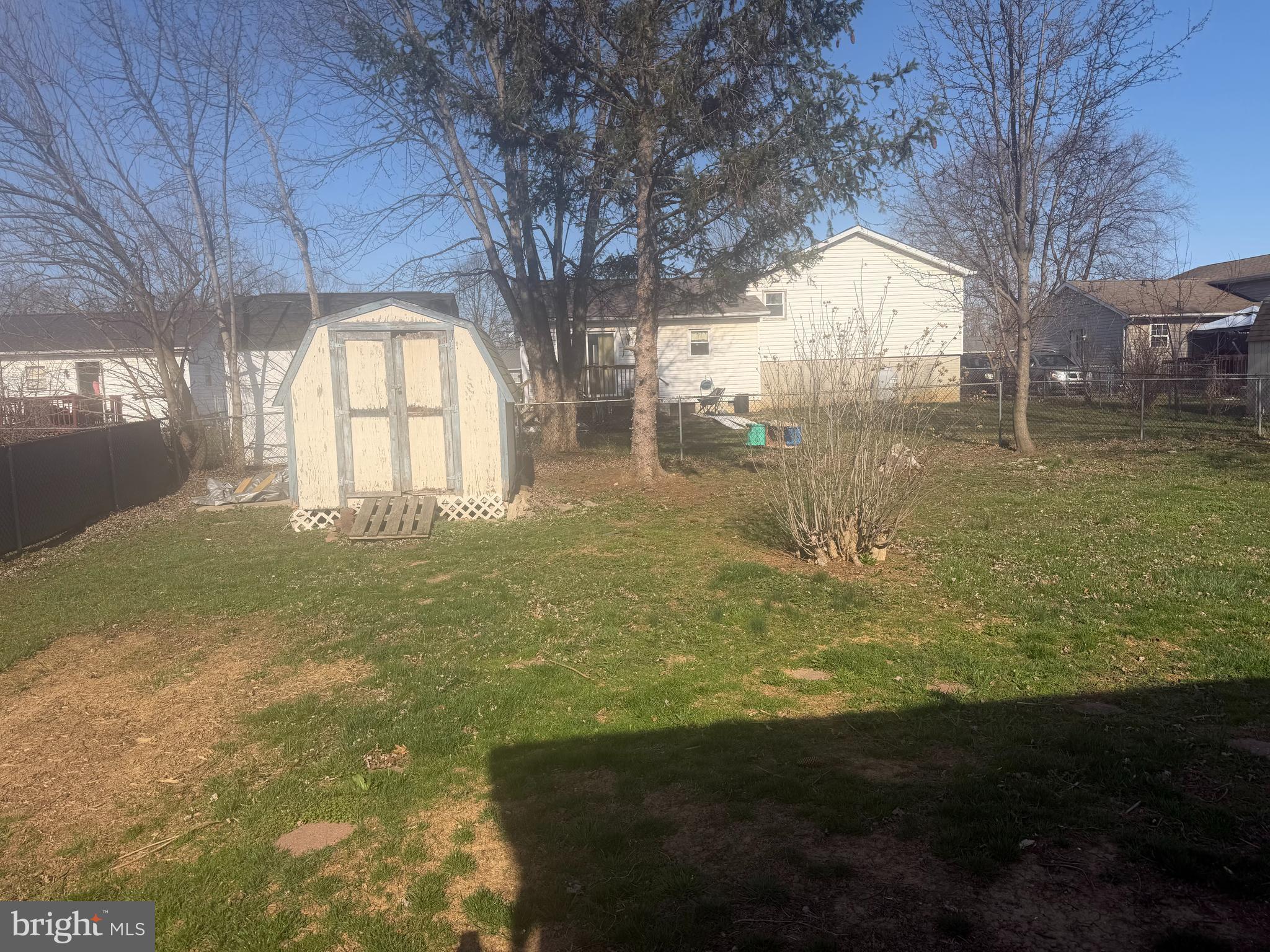 SPRINGFIELD VILLAGE - Residential Lease