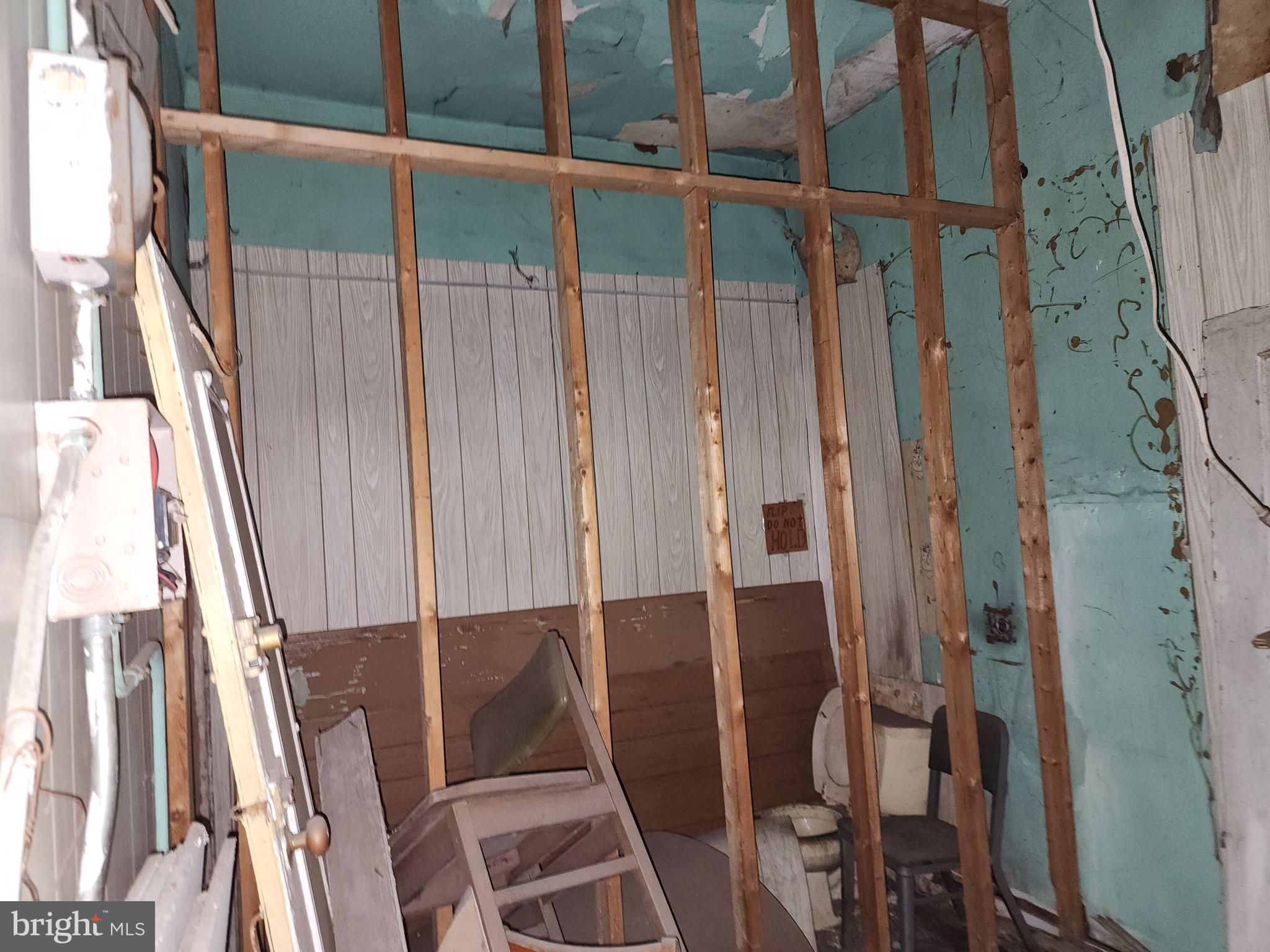 MONDAWMIN - Residential