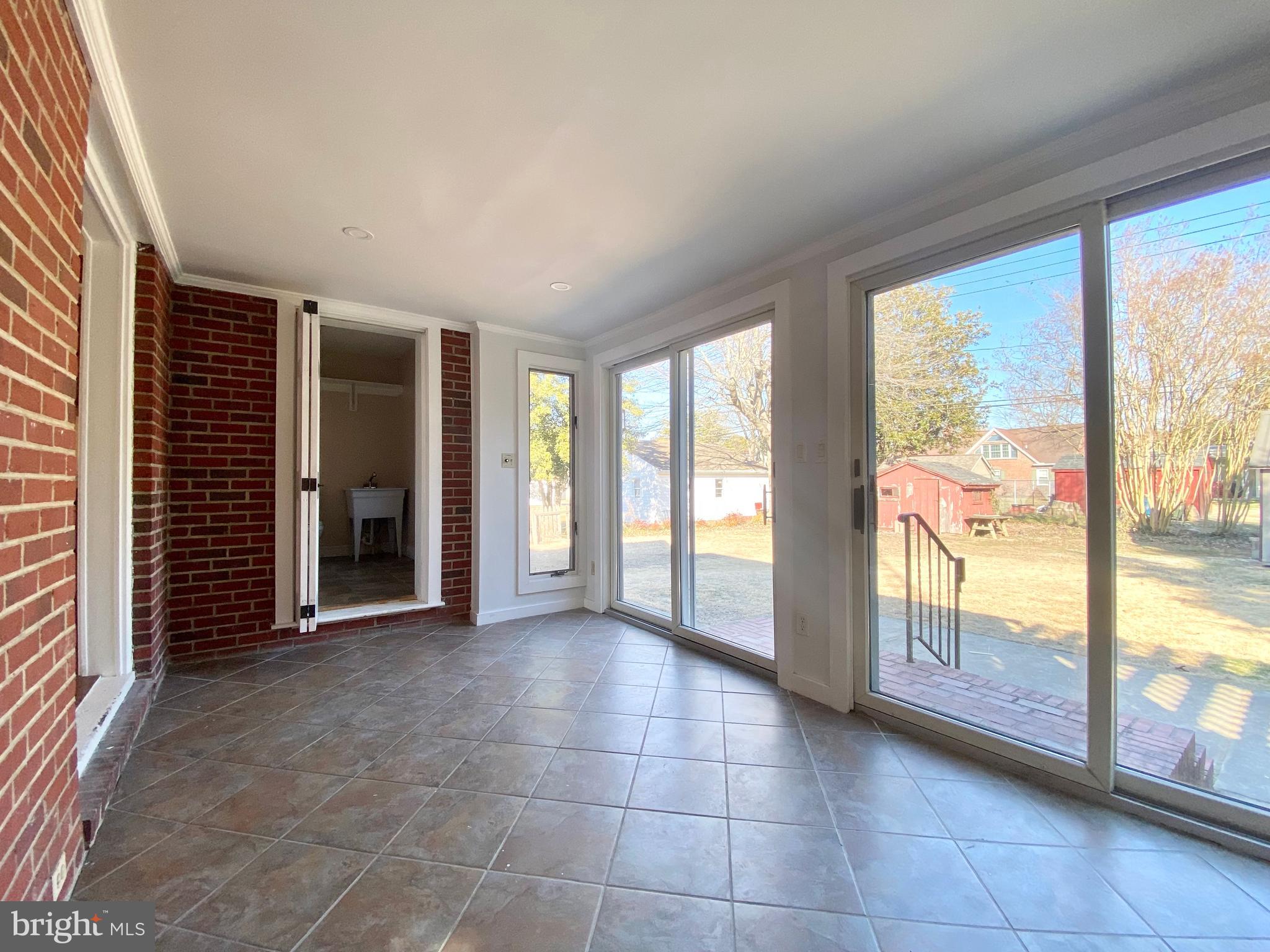 EASTON - Residential