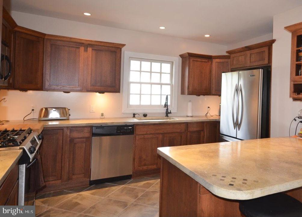 EASTON - Residential