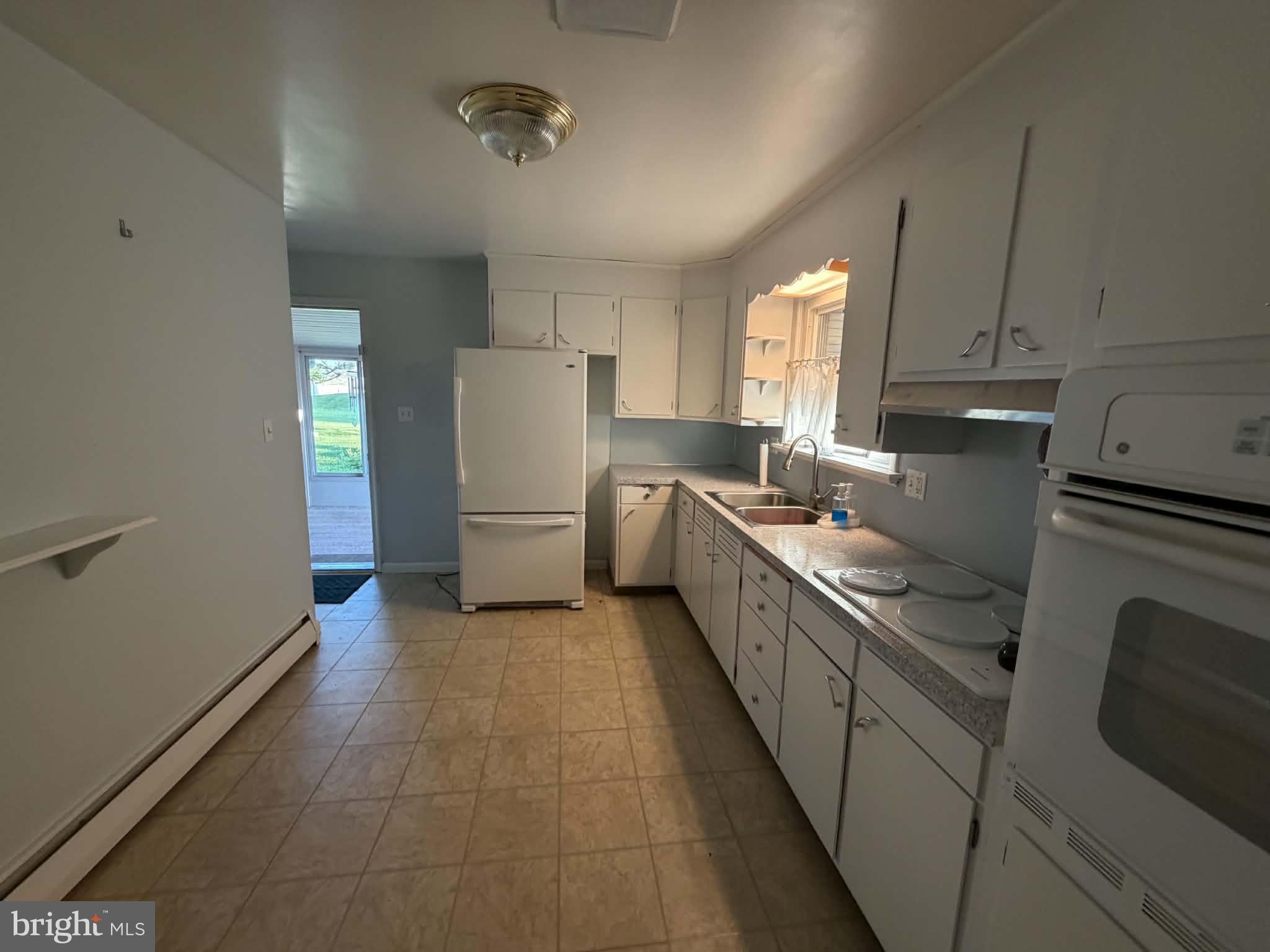 2138 PLEASANT VIEW ROAD