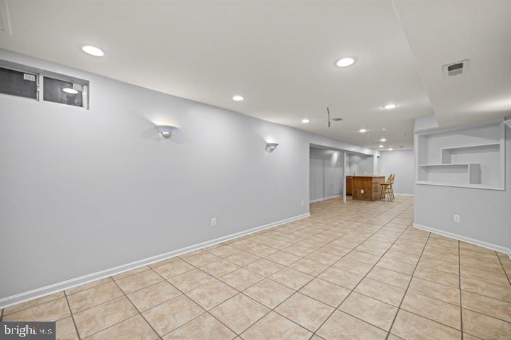 POTOMAC STATION - Residential Lease