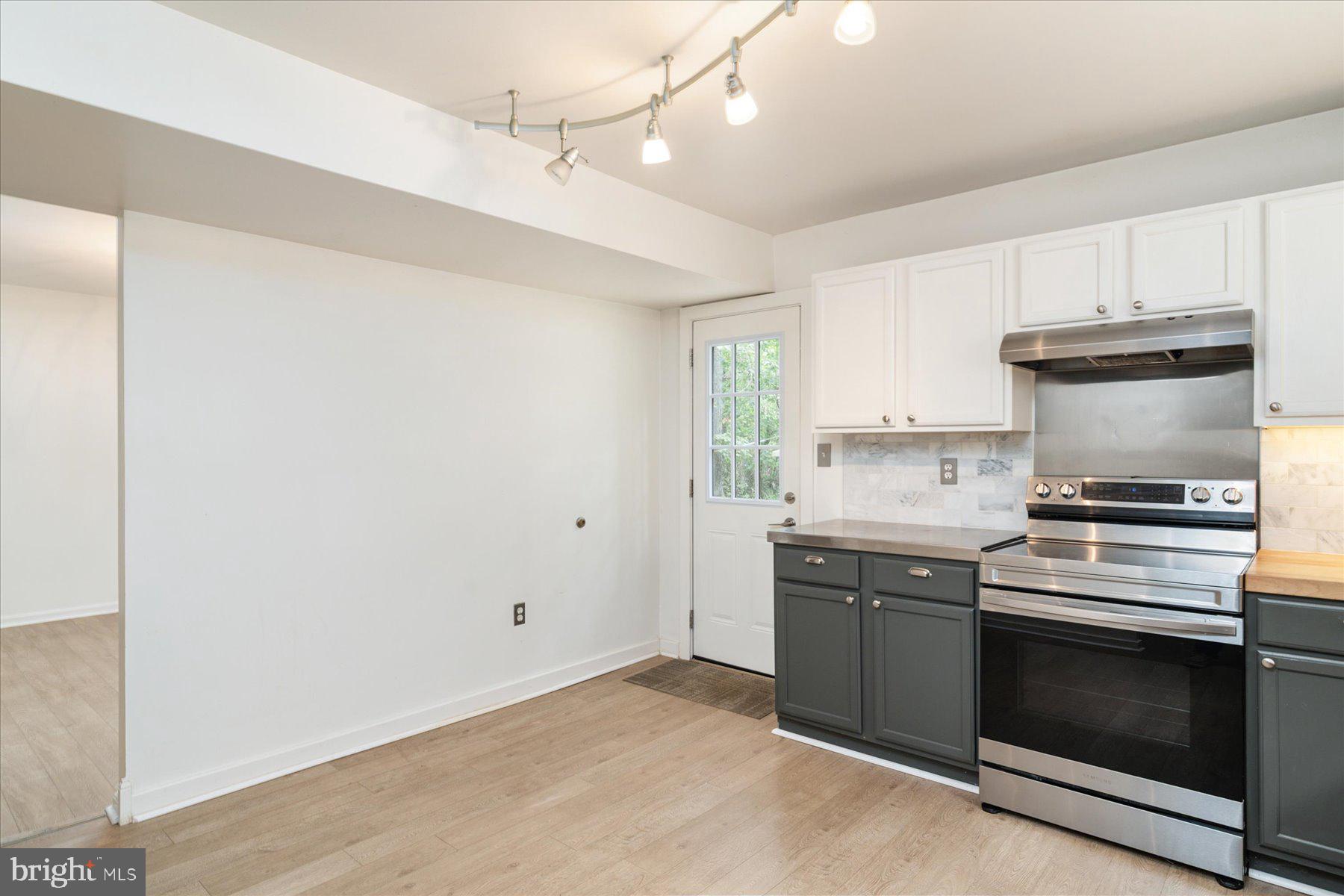 BACK BAY BEACH - Residential