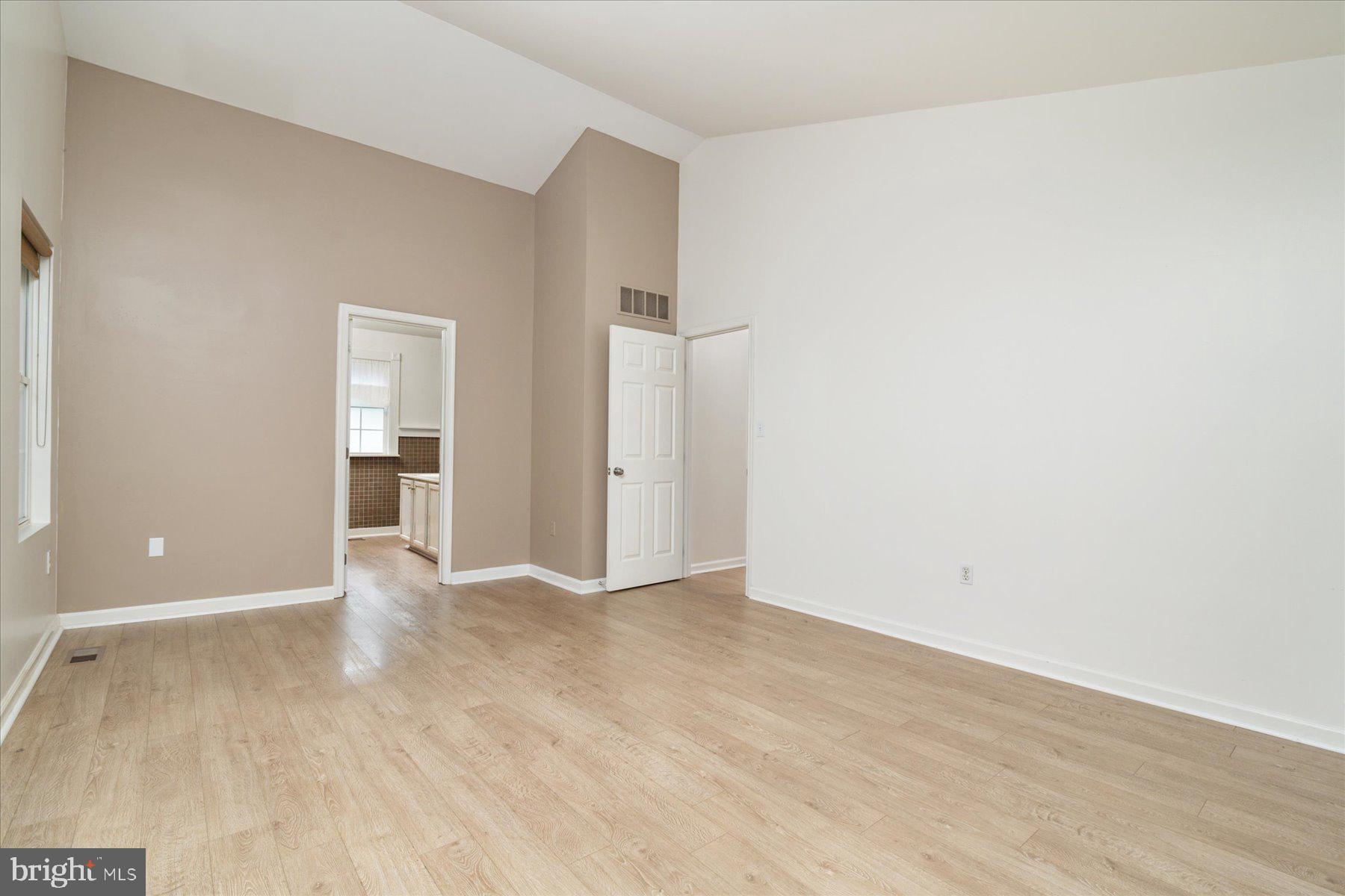 BACK BAY BEACH - Residential