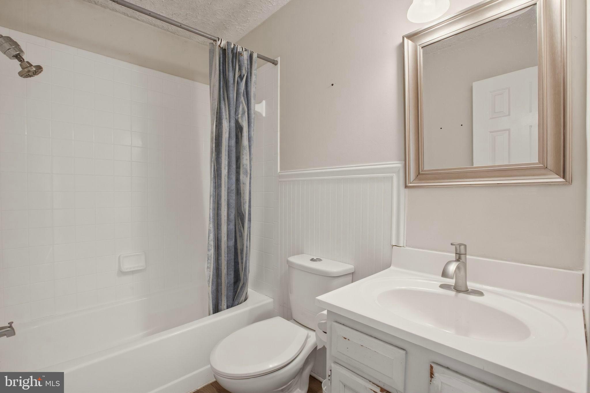 RIVER RIDGE ESTATES - Residential