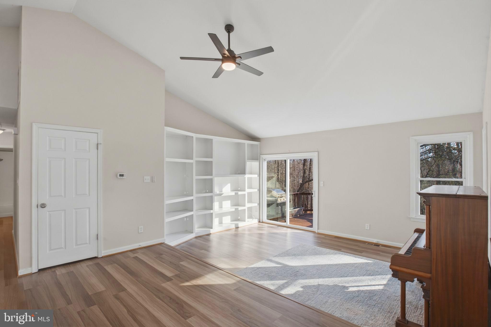 RIVER RIDGE ESTATES - Residential