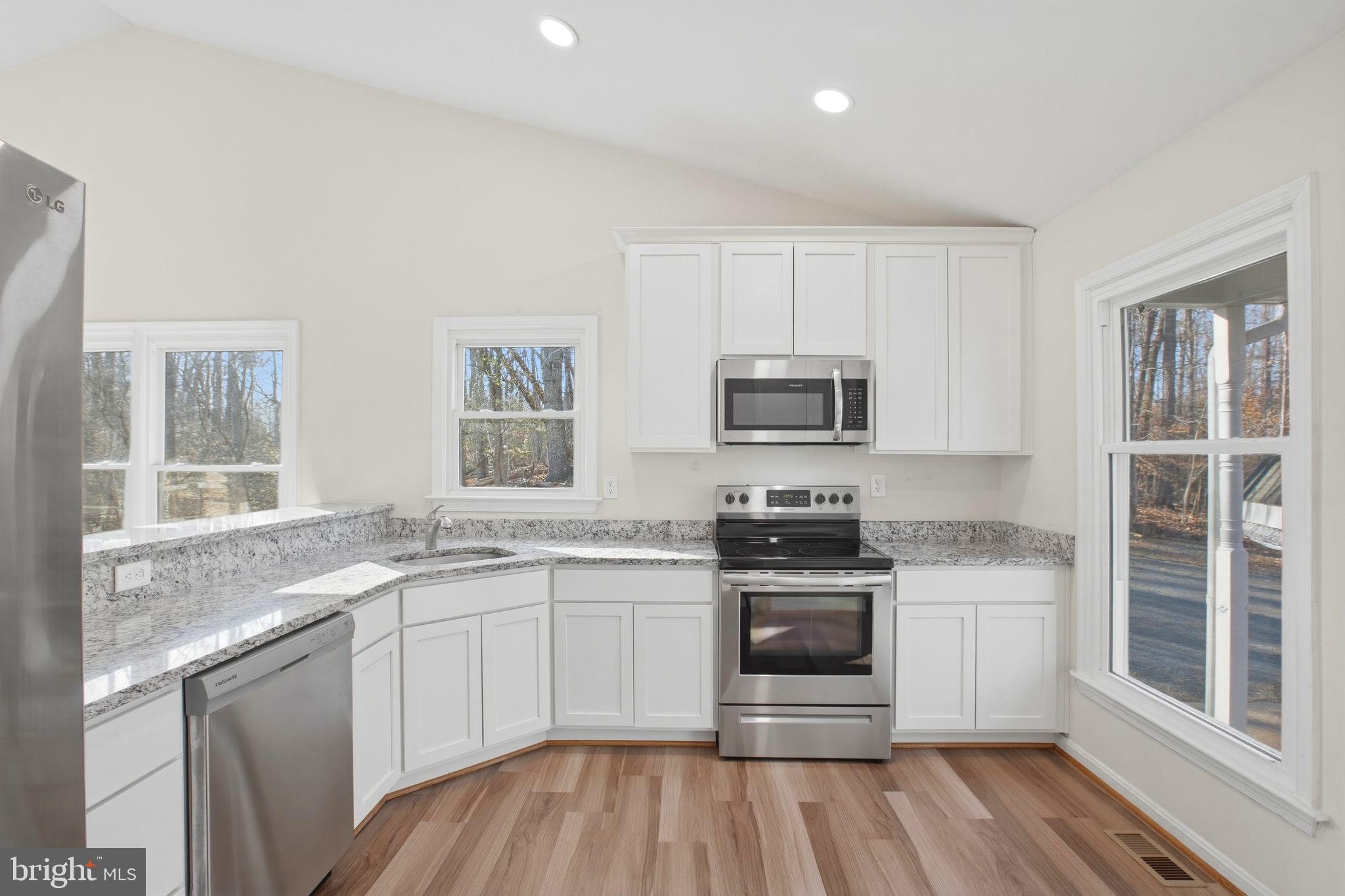 RIVER RIDGE ESTATES - Residential