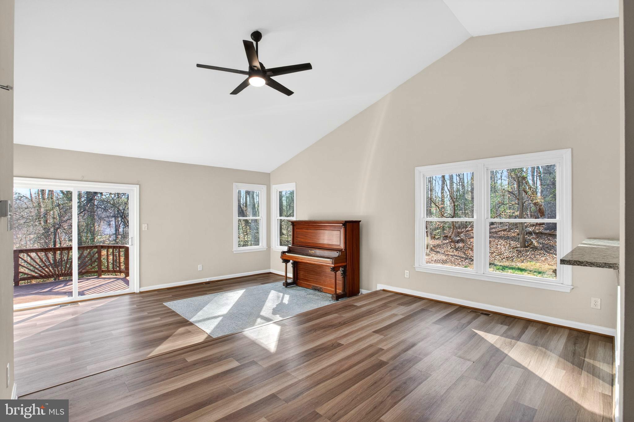 RIVER RIDGE ESTATES - Residential