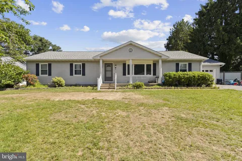 212 Greenview Drive, Dover, DE MLS: DEKT2037418