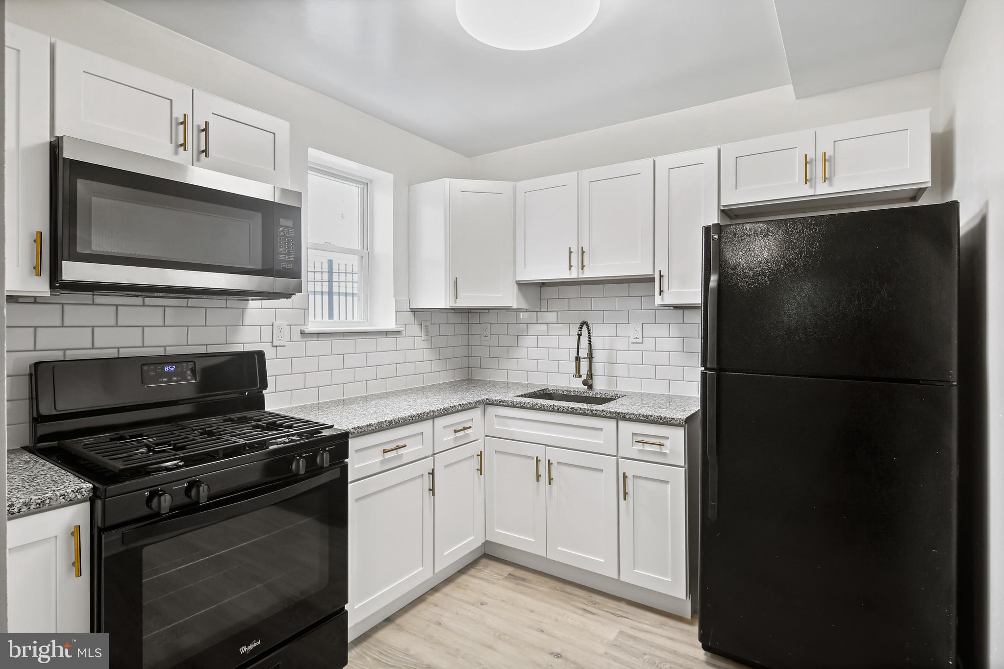 WOODBOURNE HEIGHTS - Residential Lease