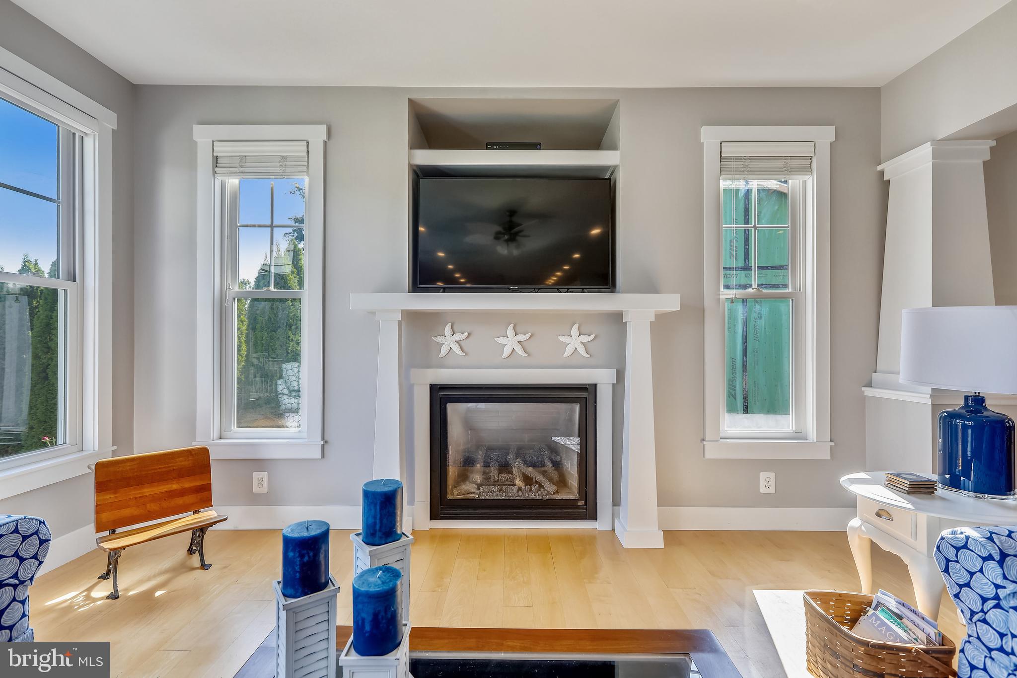 AVALON SHORES - Residential