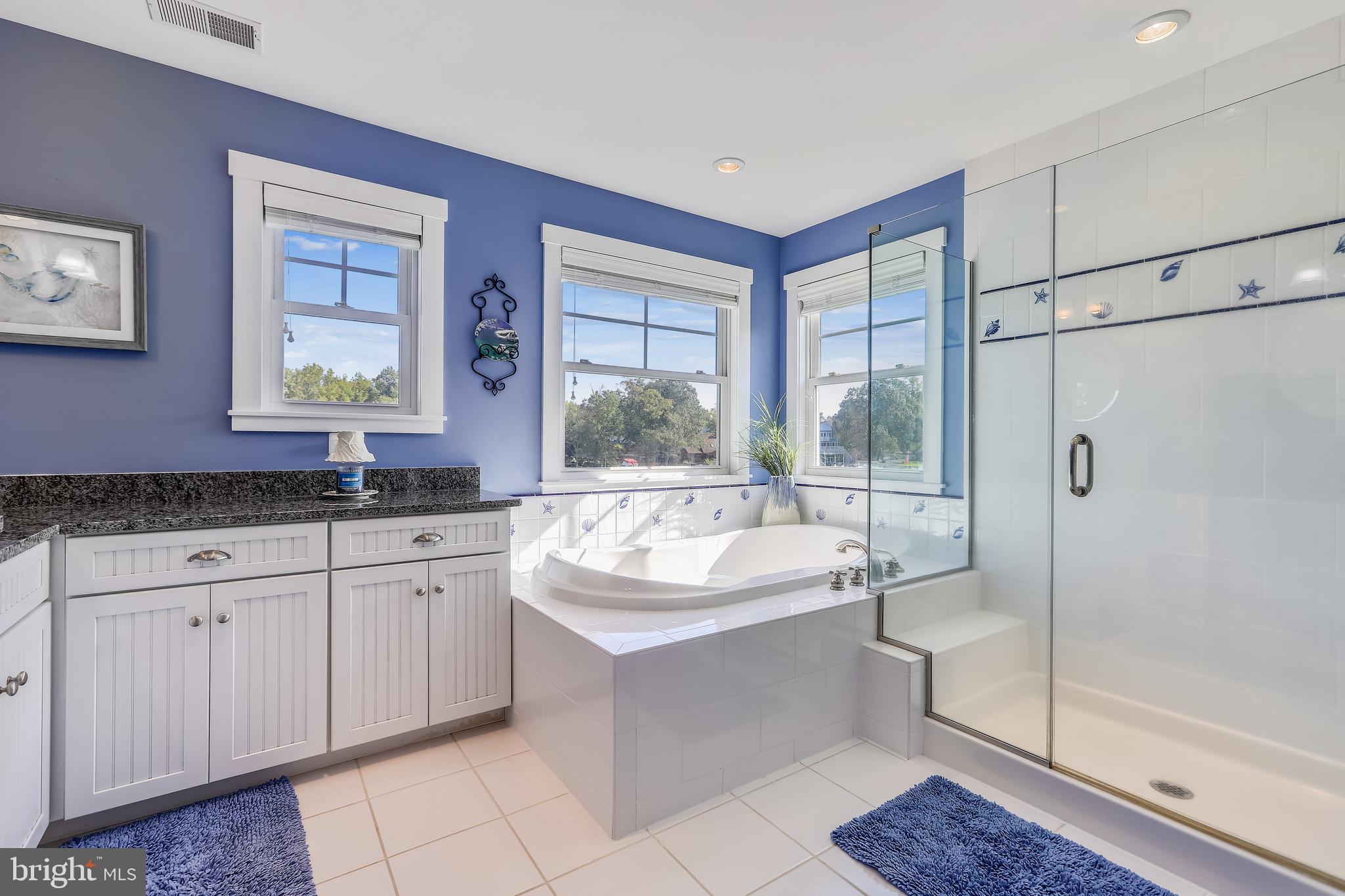 AVALON SHORES - Residential