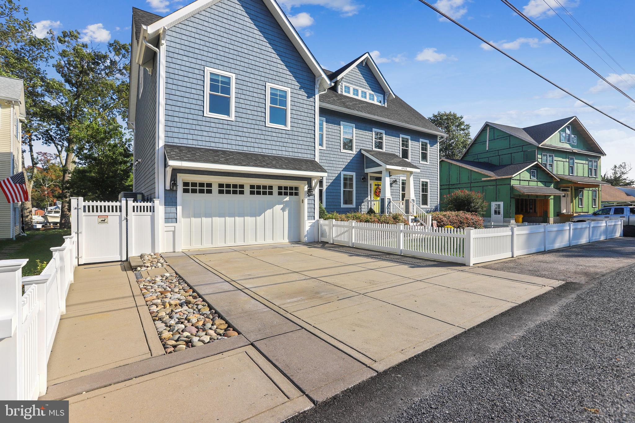 AVALON SHORES - Residential