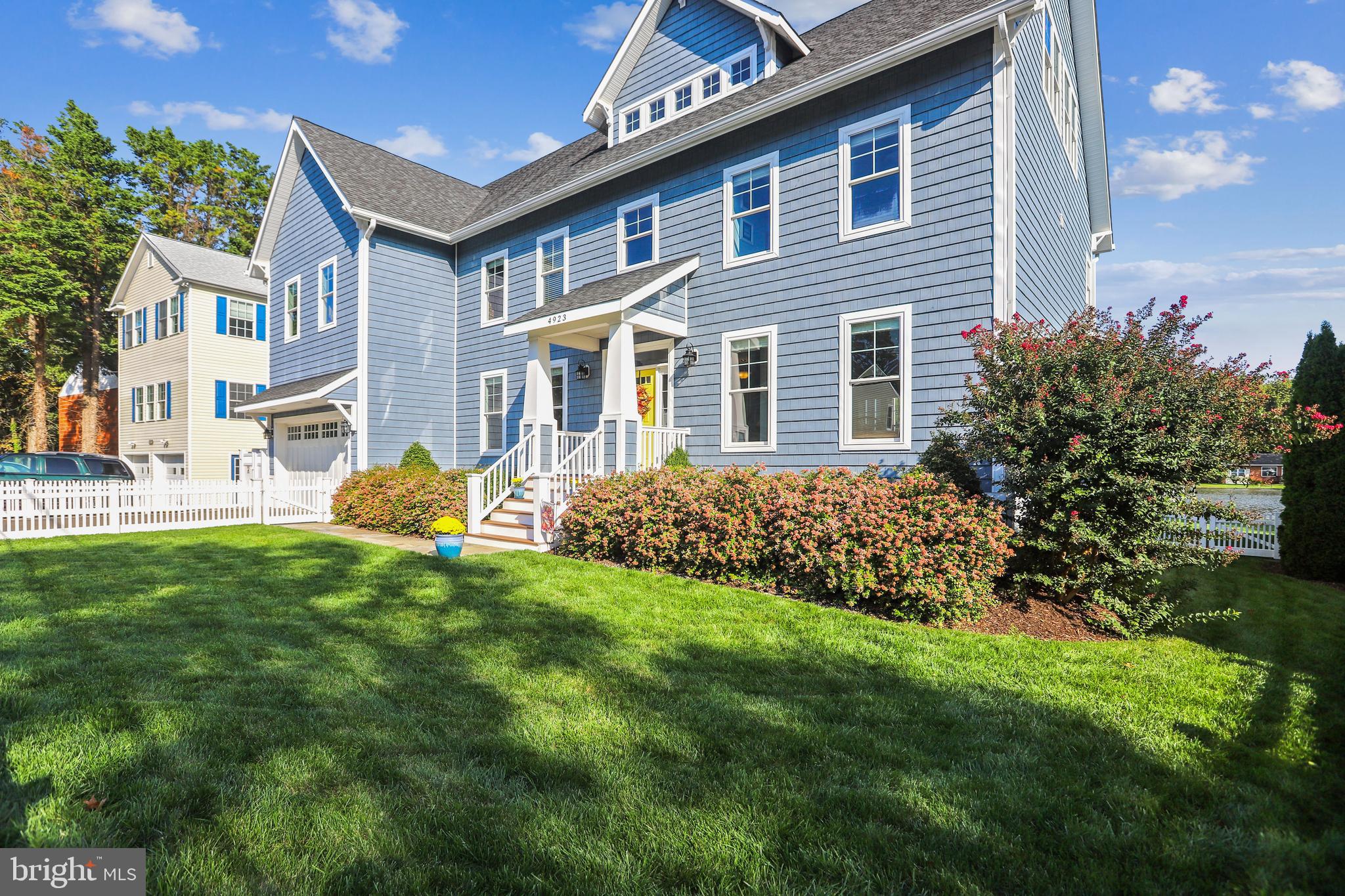 AVALON SHORES - Residential