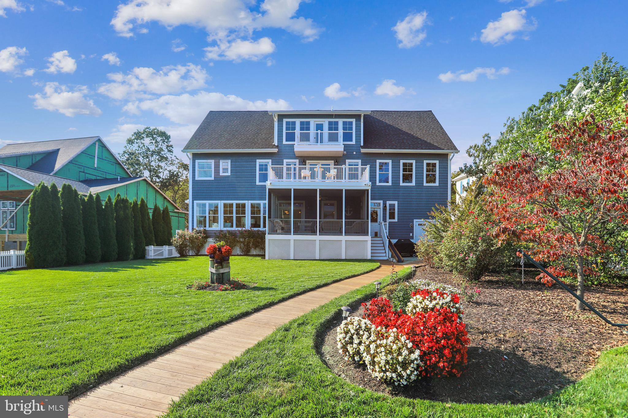 AVALON SHORES - Residential