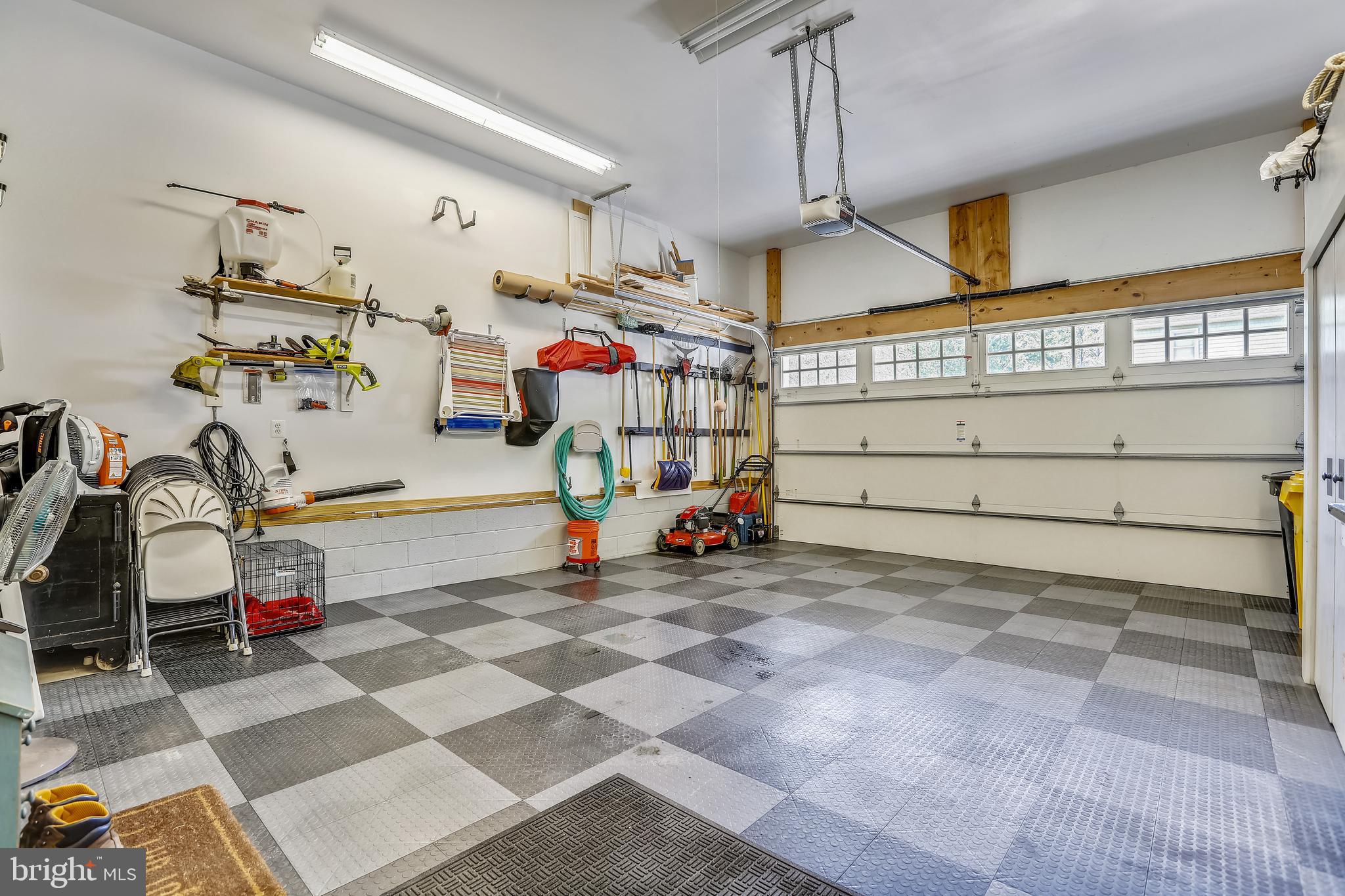 AVALON SHORES - Residential