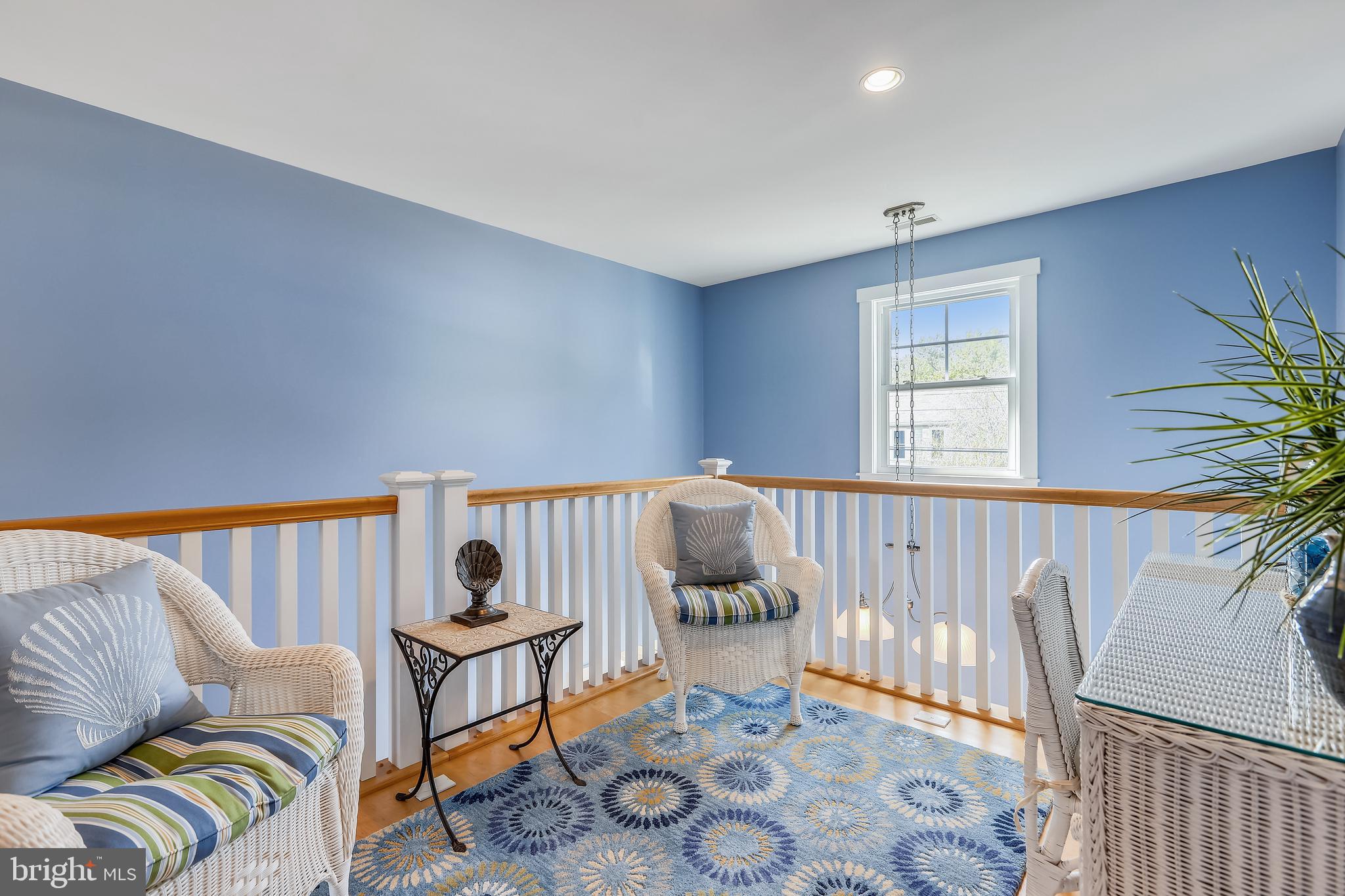 AVALON SHORES - Residential