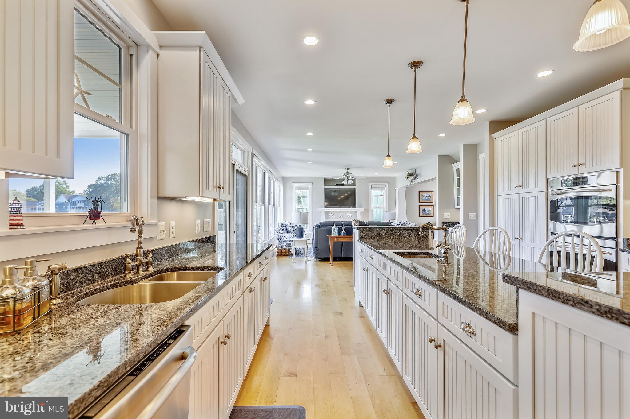 AVALON SHORES - Residential