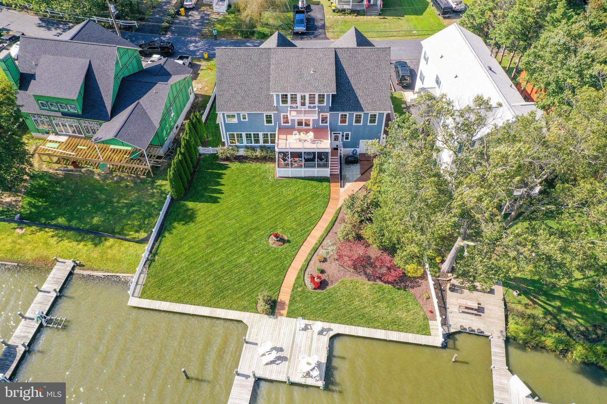 AVALON SHORES - Residential