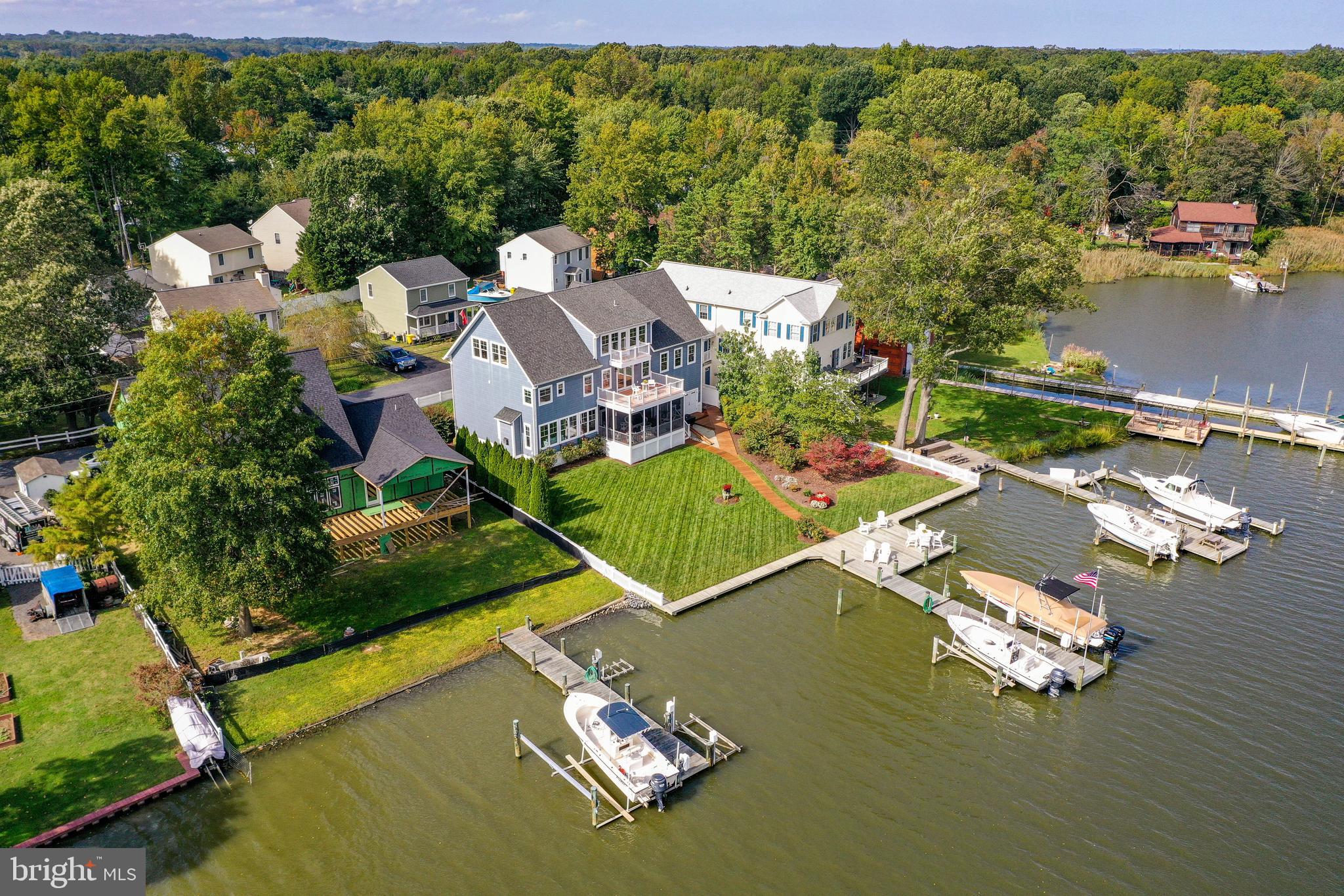 AVALON SHORES - Residential