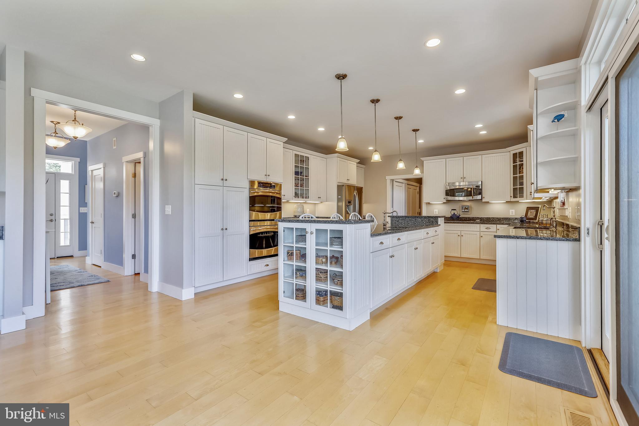 AVALON SHORES - Residential