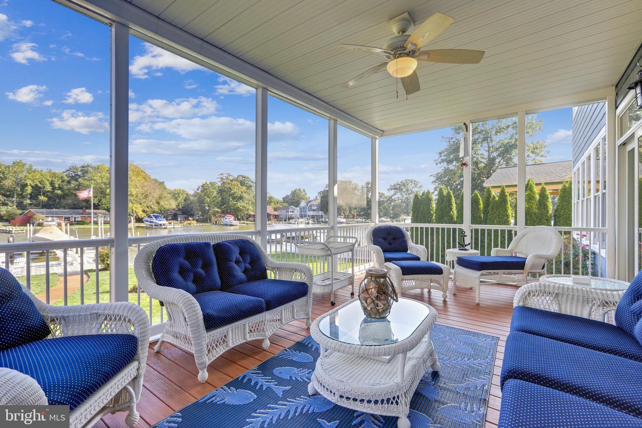 AVALON SHORES - Residential