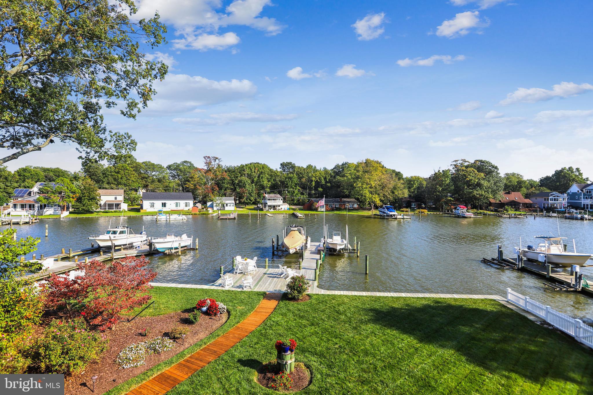 AVALON SHORES - Residential