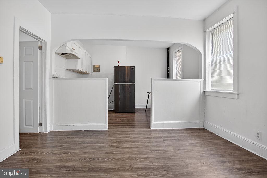 PHILADELPHIA (WEST) - Commercial Sale