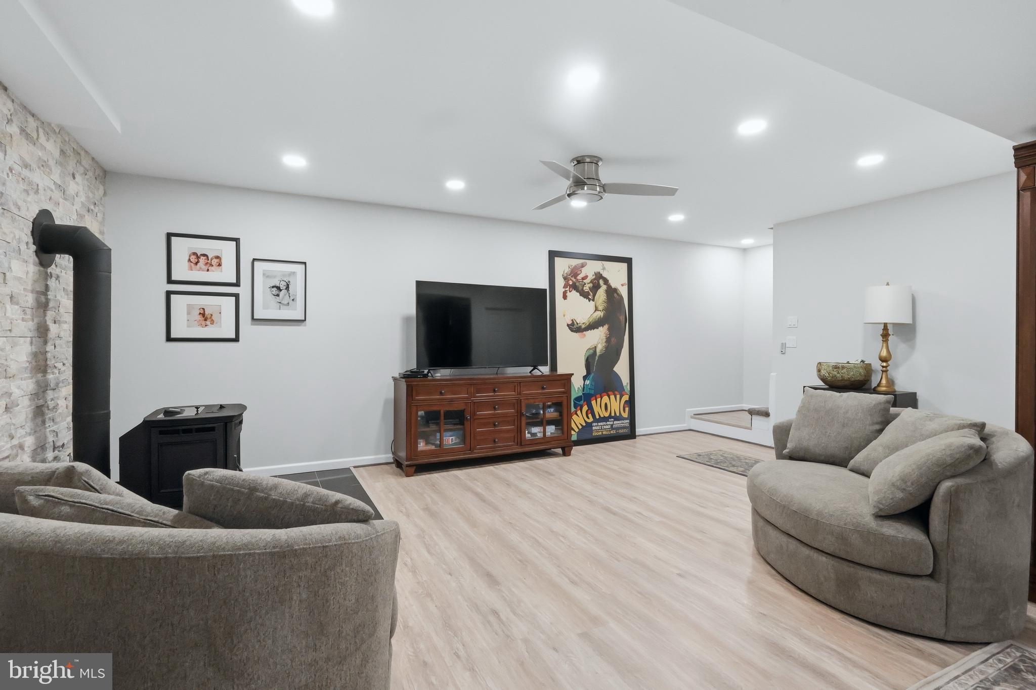 BARTON HALL - Residential