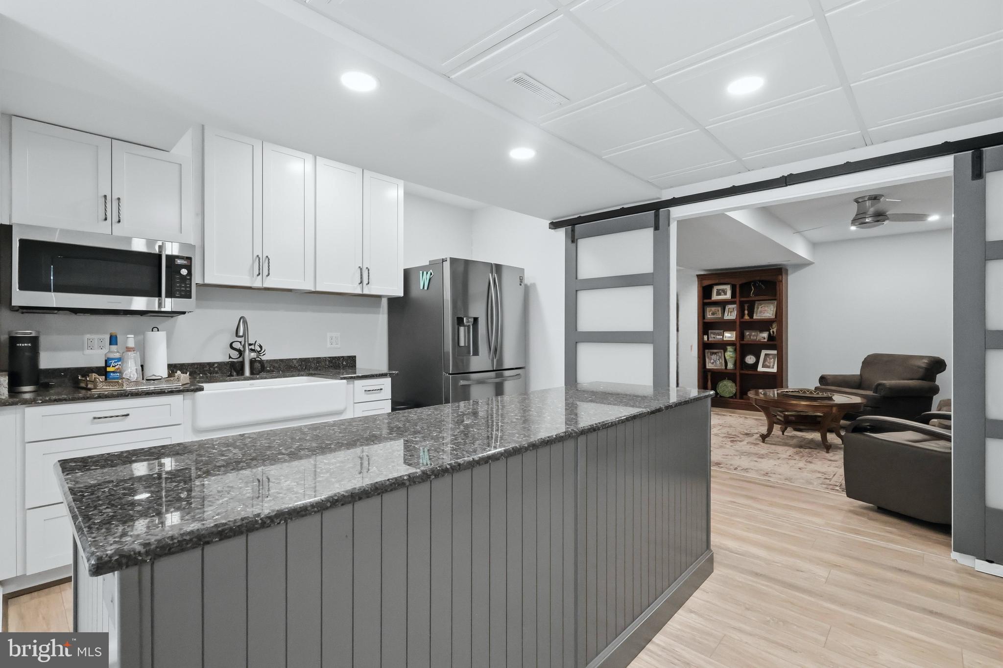 BARTON HALL - Residential