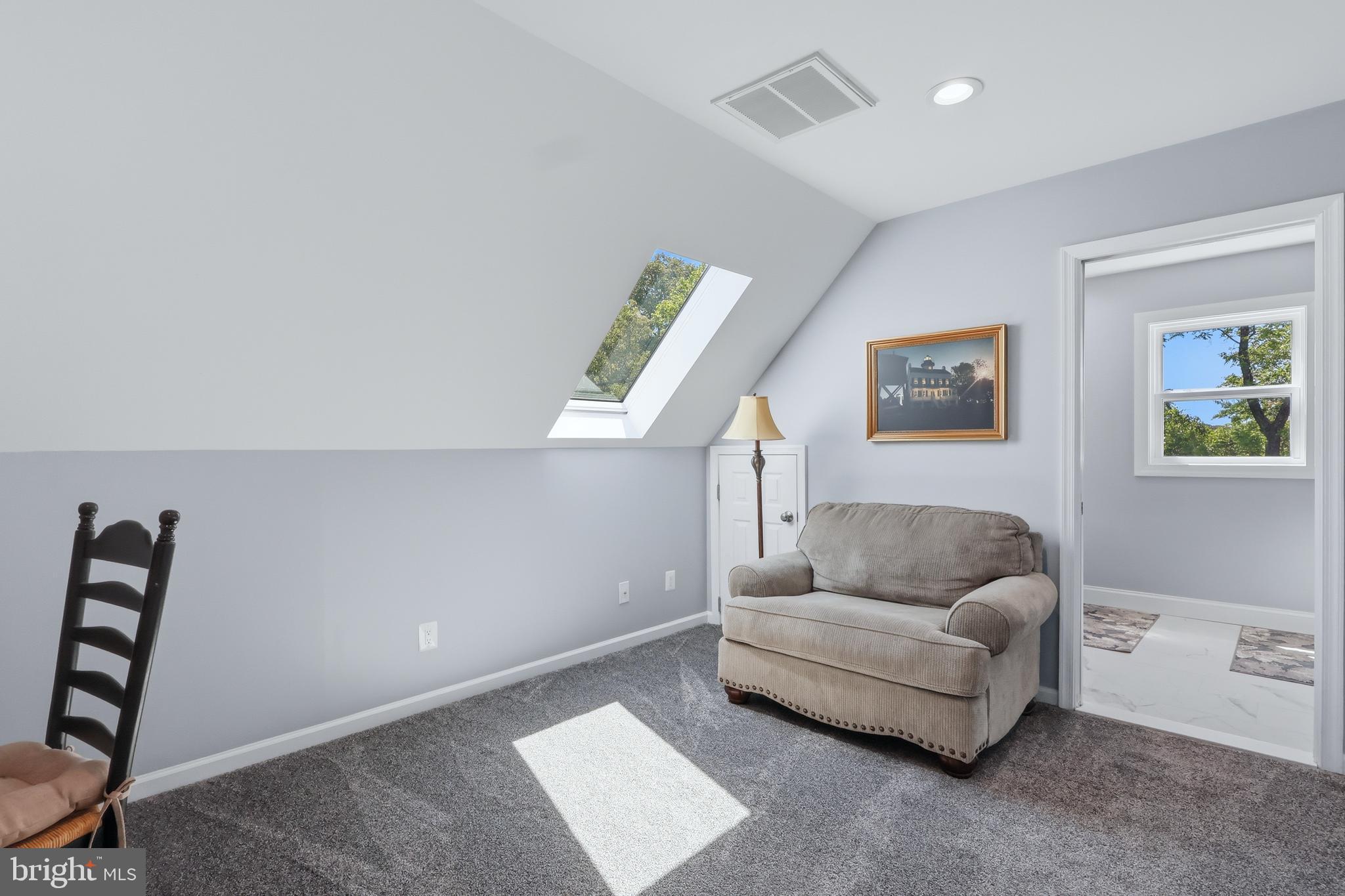 BARTON HALL - Residential