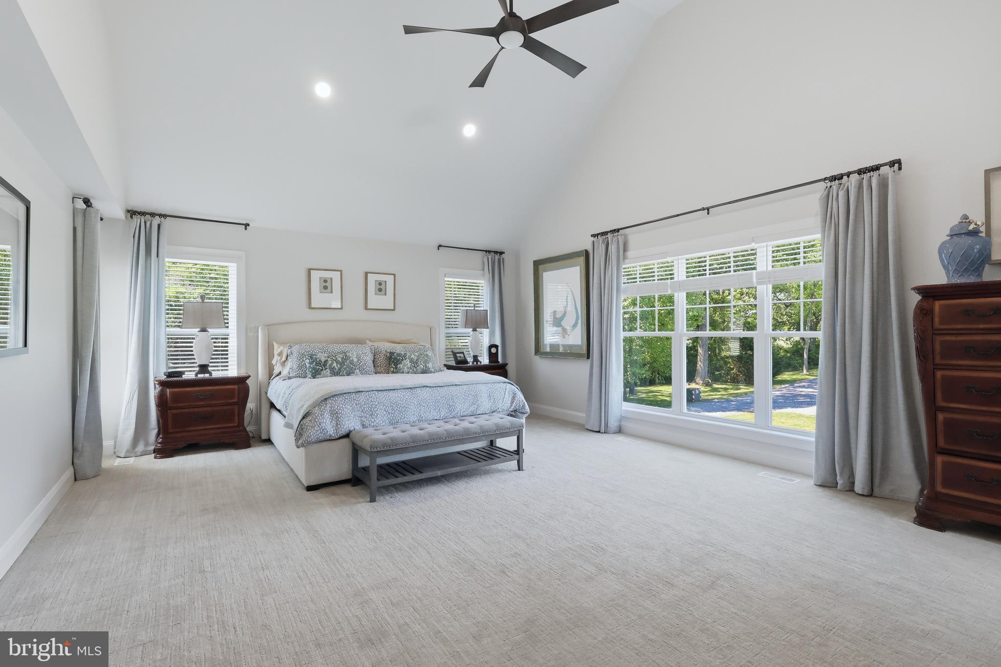 BARTON HALL - Residential