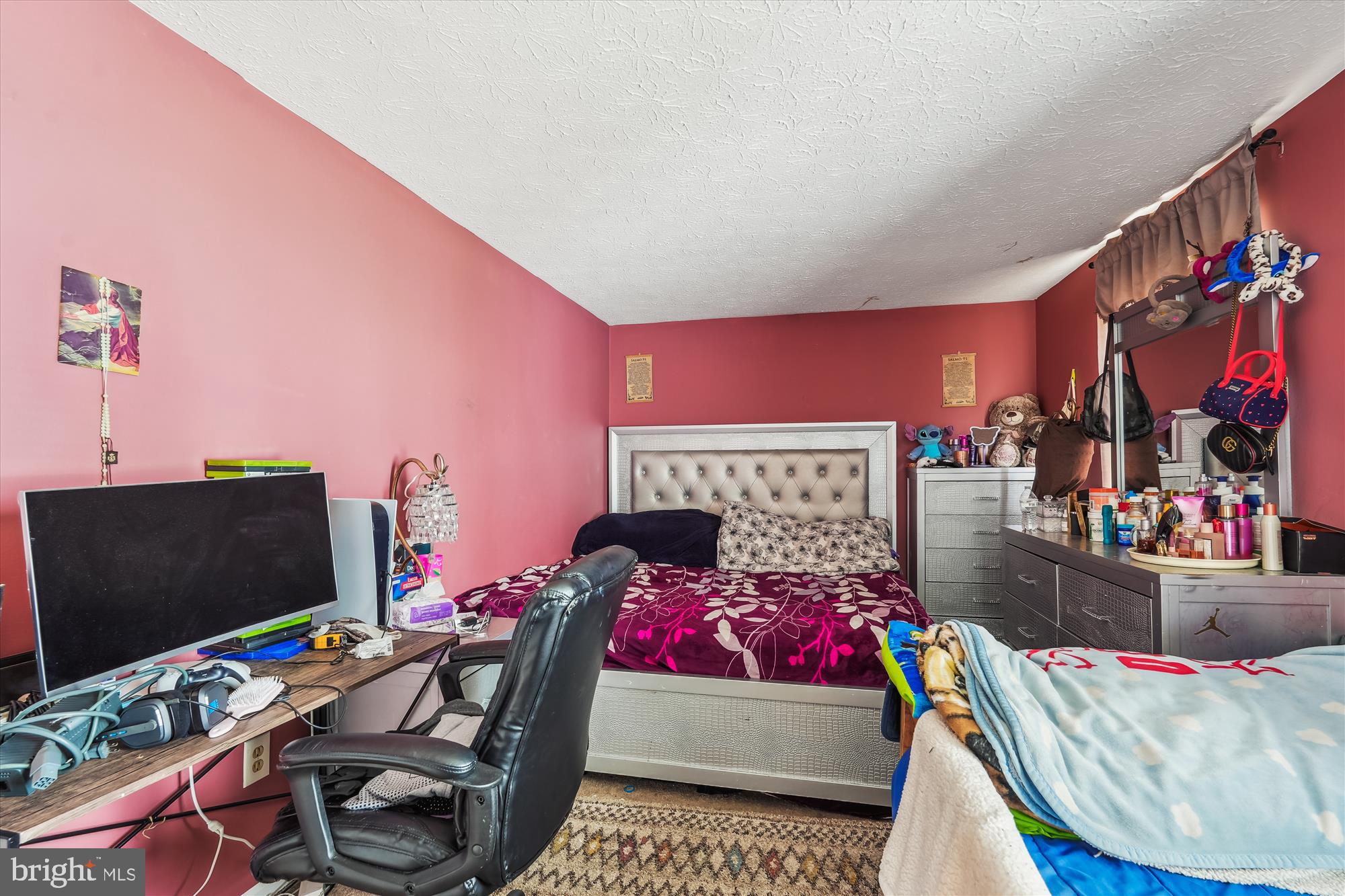 HILLCREST ORCHARDS - Residential