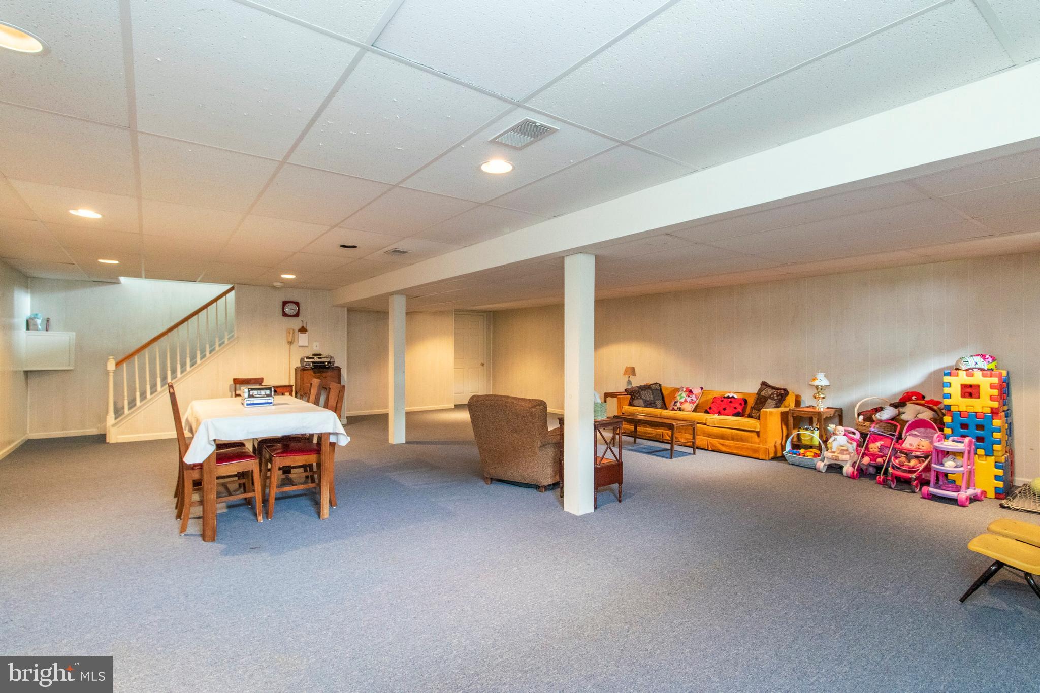MEWS AT BLUE BELL - Residential