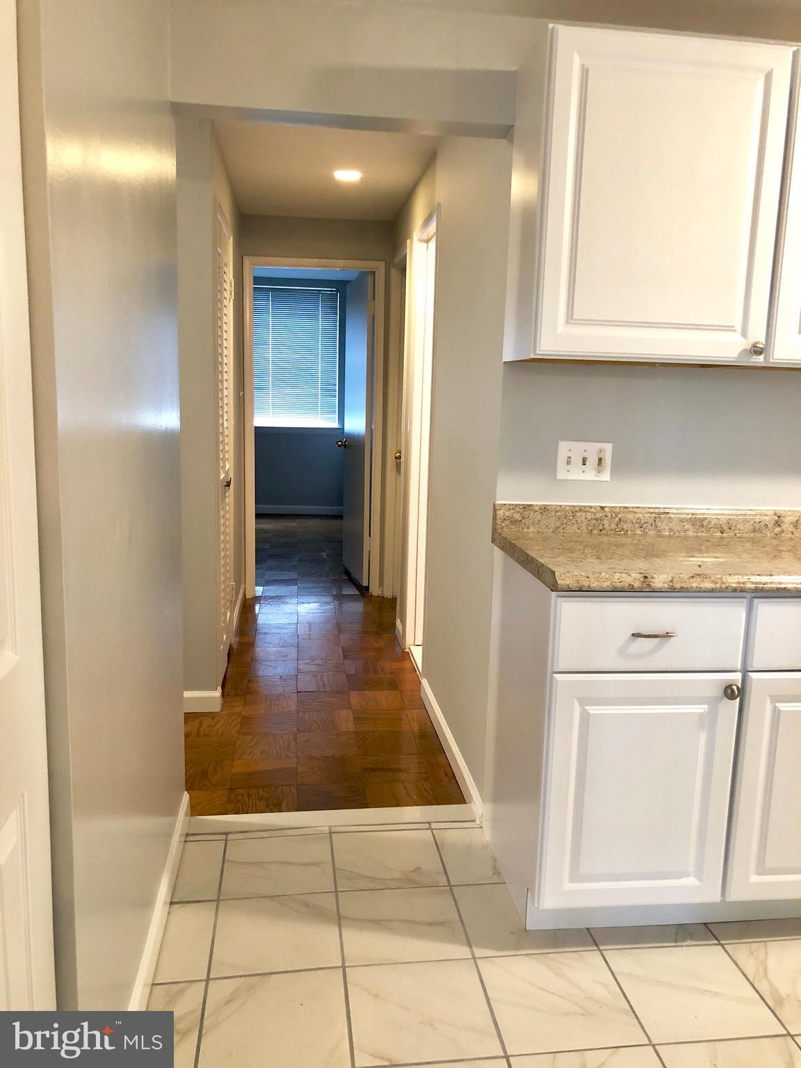 HUNTLEY SQUARE CONDOMINIUMS - Residential Lease