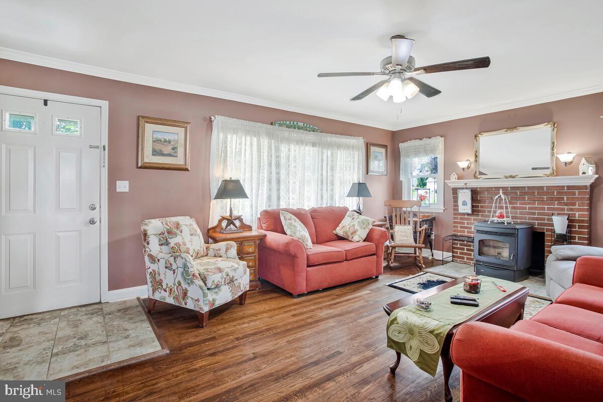228 HOOK ROAD