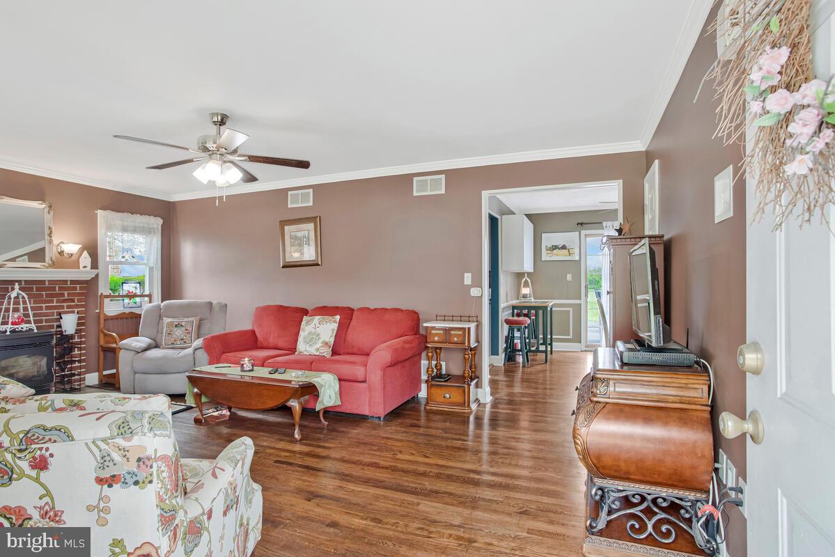 228 HOOK ROAD