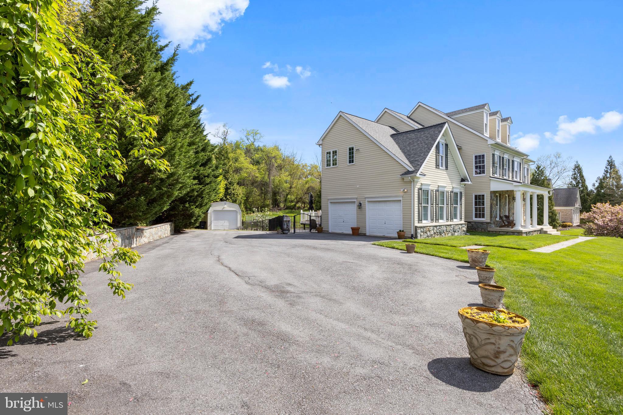 BUCKSKIN LAKE - Residential