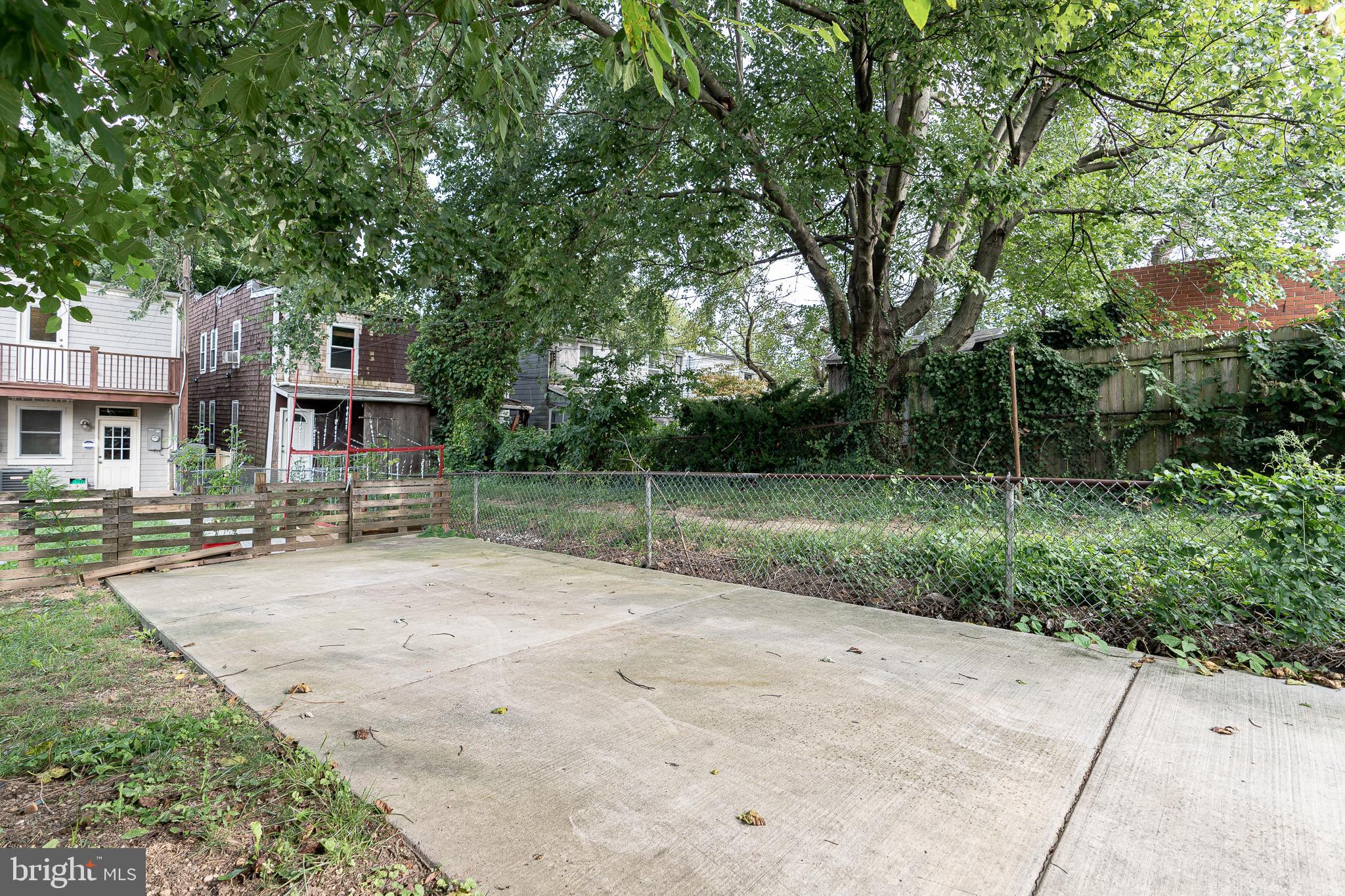 HAMPDEN HISTORIC DISTRICT - Residential Lease