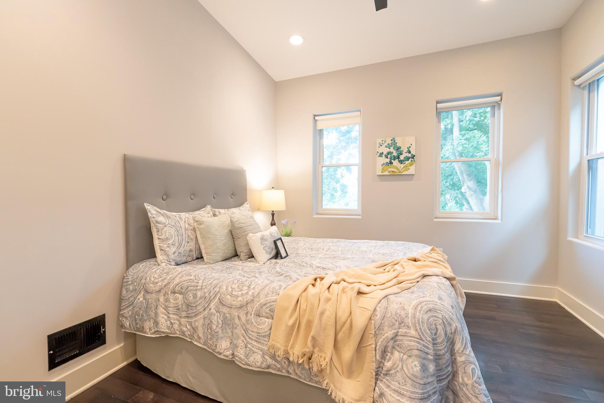 HAMPDEN HISTORIC DISTRICT - Residential Lease