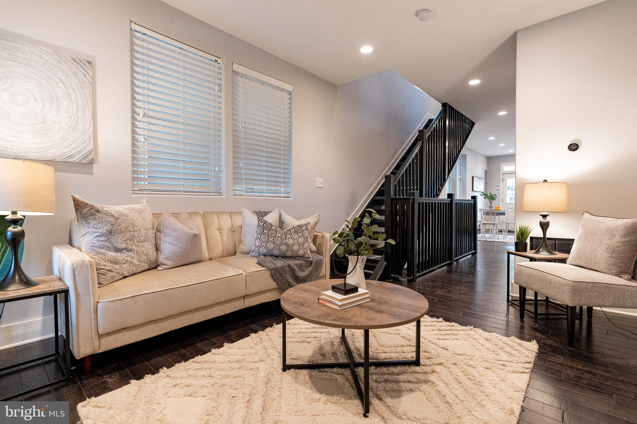 HAMPDEN HISTORIC DISTRICT - Residential Lease