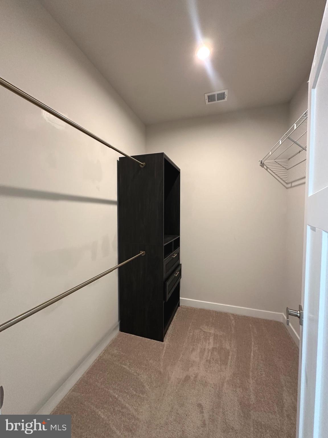 ARMSTRONG VILLAGE - Residential Lease