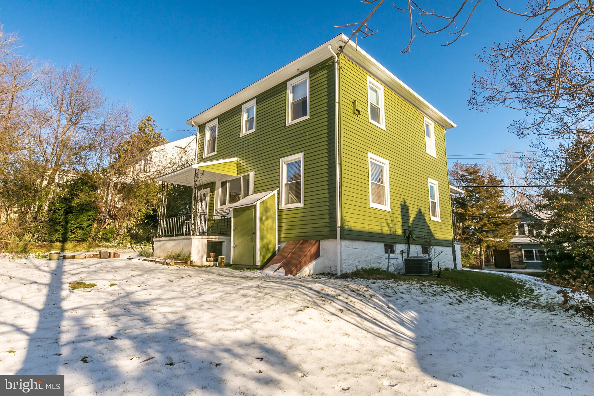 LAURAVILLE HISTORIC DISTRICT - Residential