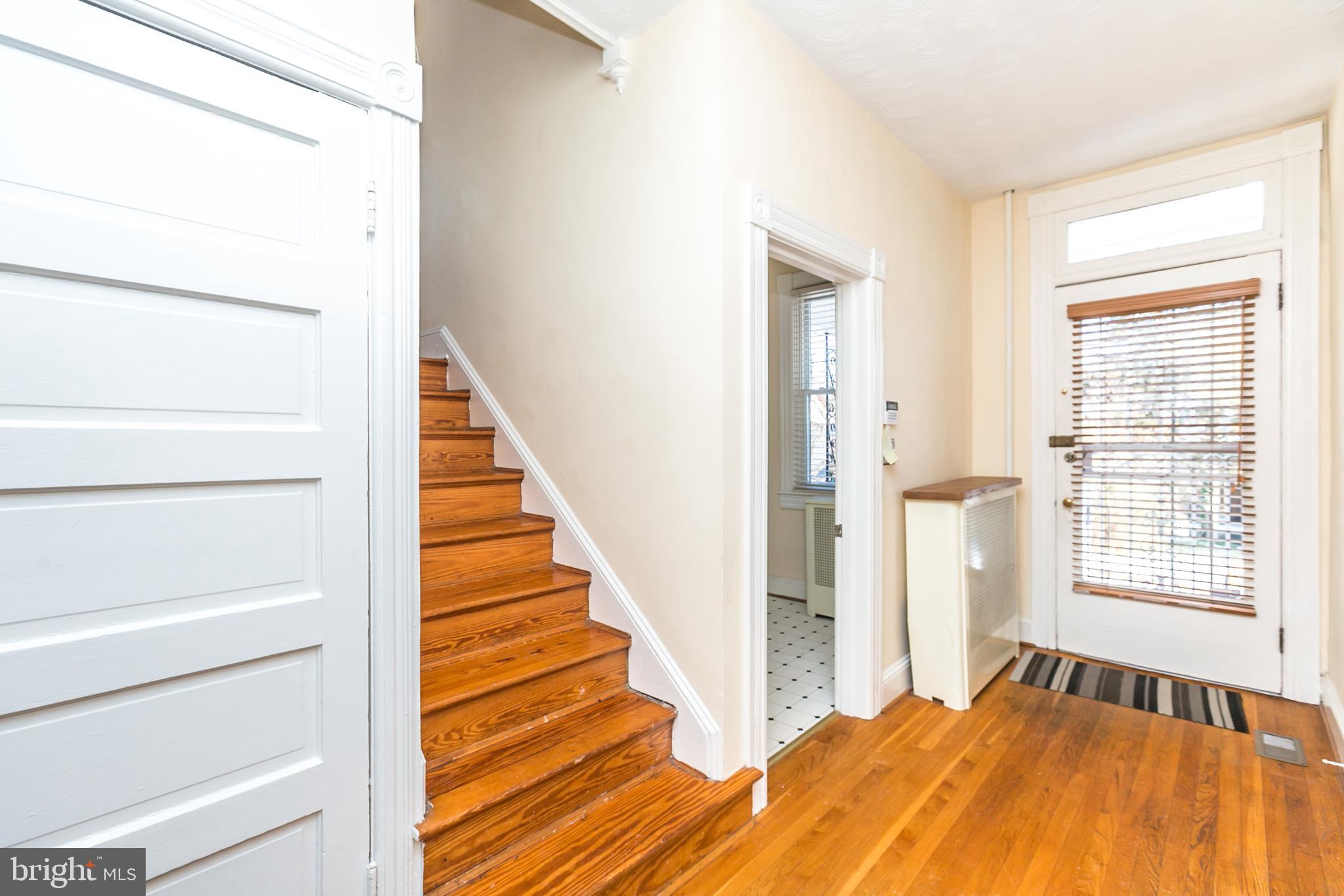 LAURAVILLE HISTORIC DISTRICT - Residential